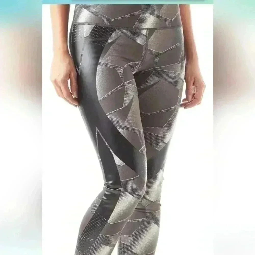 NWOT  Under Armour Perpetual Powerprint Black Gray Compression Leggings Sz XS